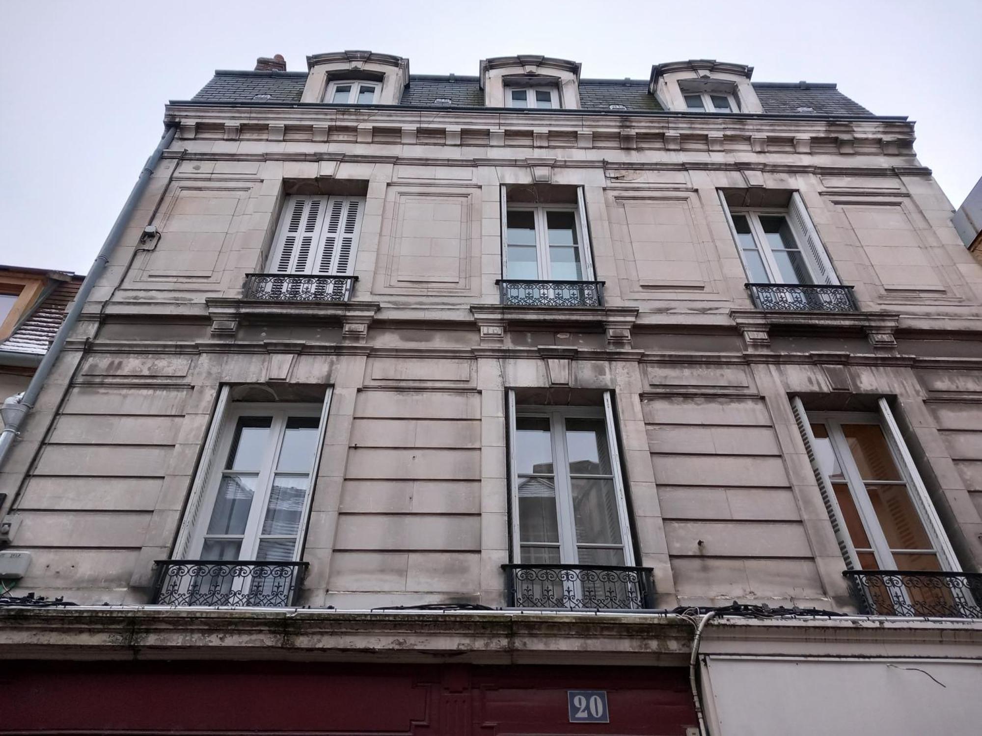 Ferienwohnung Passage De L'Horloge Auxerre Exterior foto